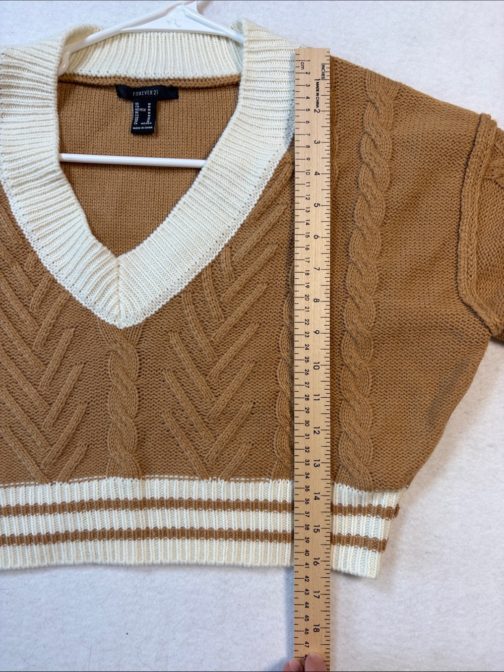 Forever 21 Camel and Cream Varsity Cropped Sweater Medium Light Academia Preppy - Picture 9 of 10